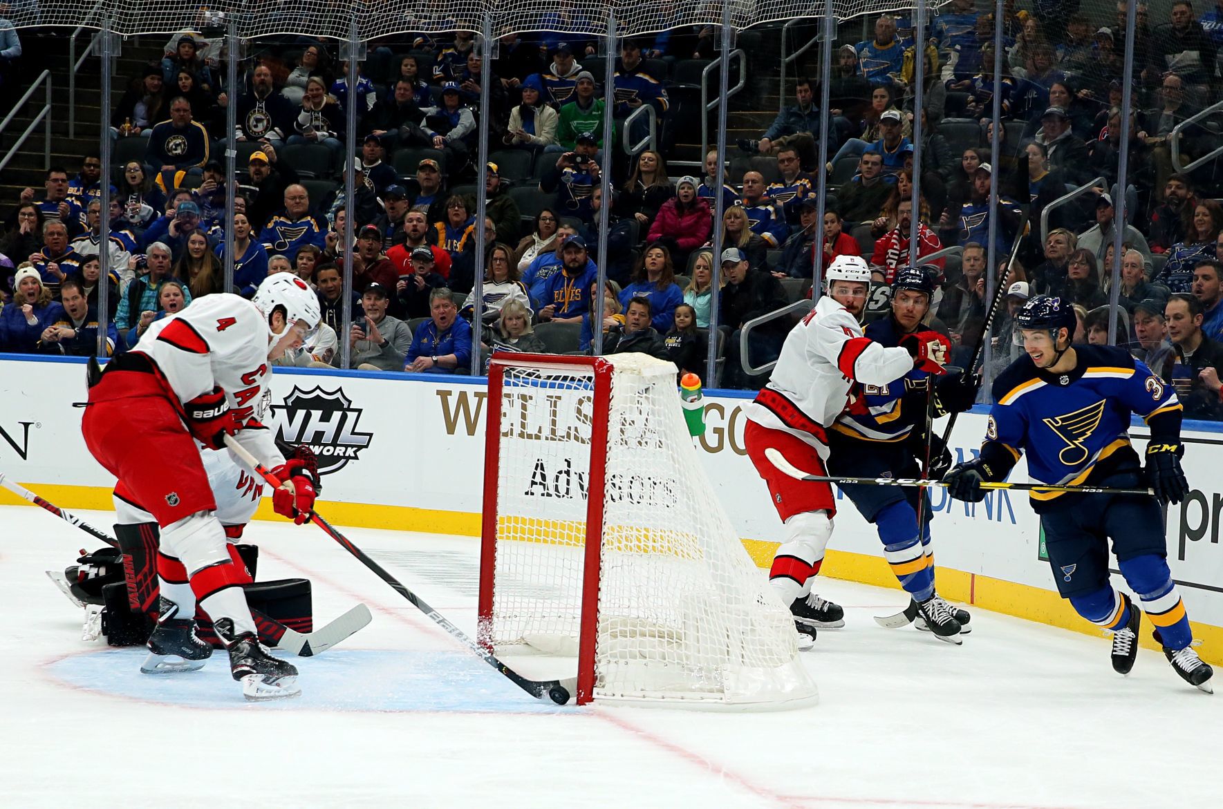 Carolina Hurricanes vs St. Louis Blues